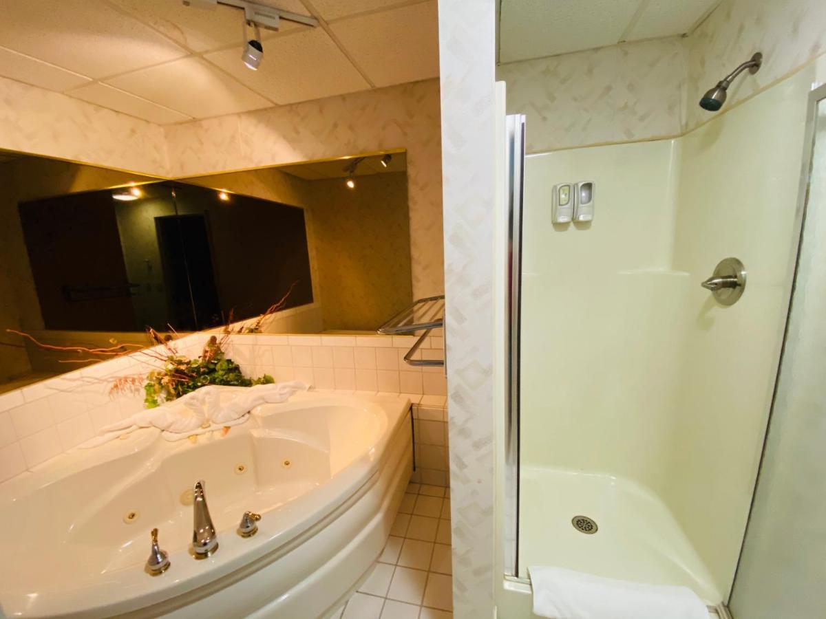 شيبوغن Fleetwood Inn Suites المظهر الخارجي الصورة