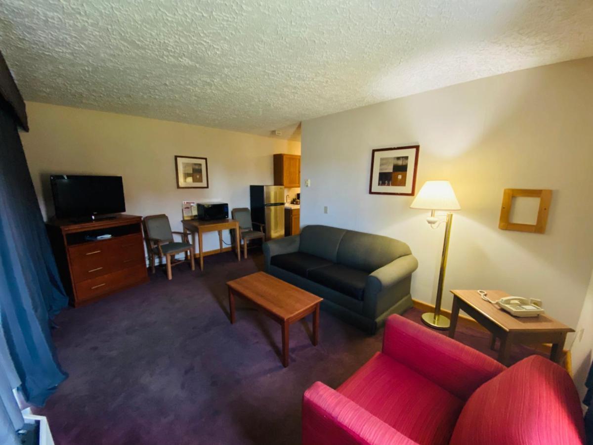 شيبوغن Fleetwood Inn Suites المظهر الخارجي الصورة